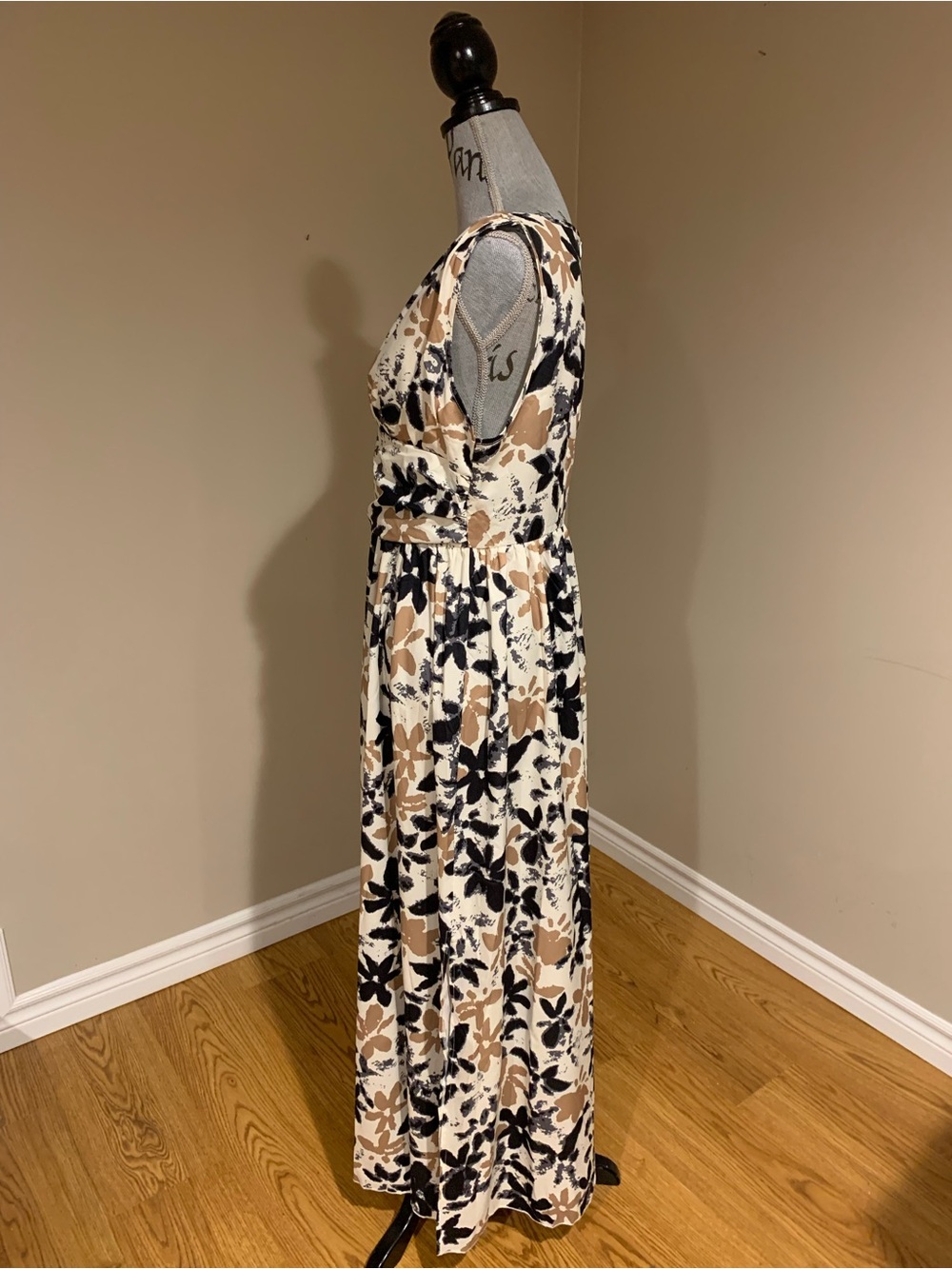 LAST ONE 🔥 Floral Print Deep V Neck Dress - Picture 3 of 16